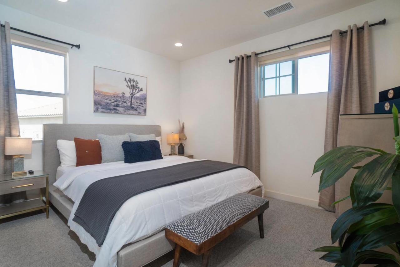 Enjoy A Stay @ Casa De Fore!Play! New Townhome! La Quinta Exterior photo